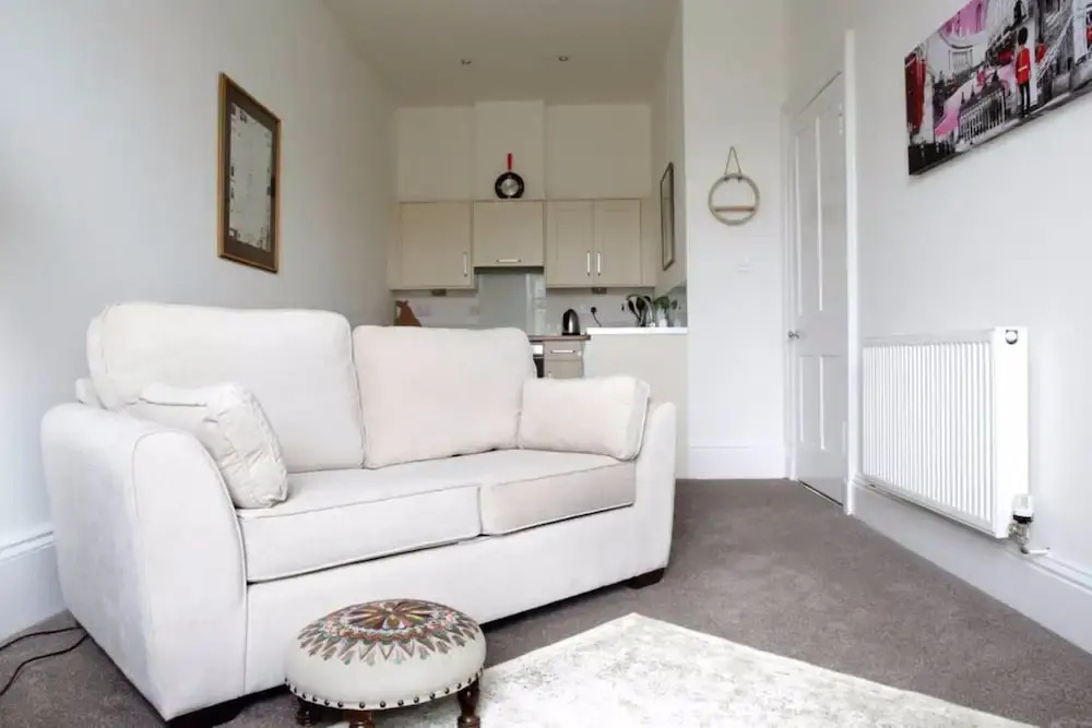 1 Bedroom Apartment In Edinburgh's New Town