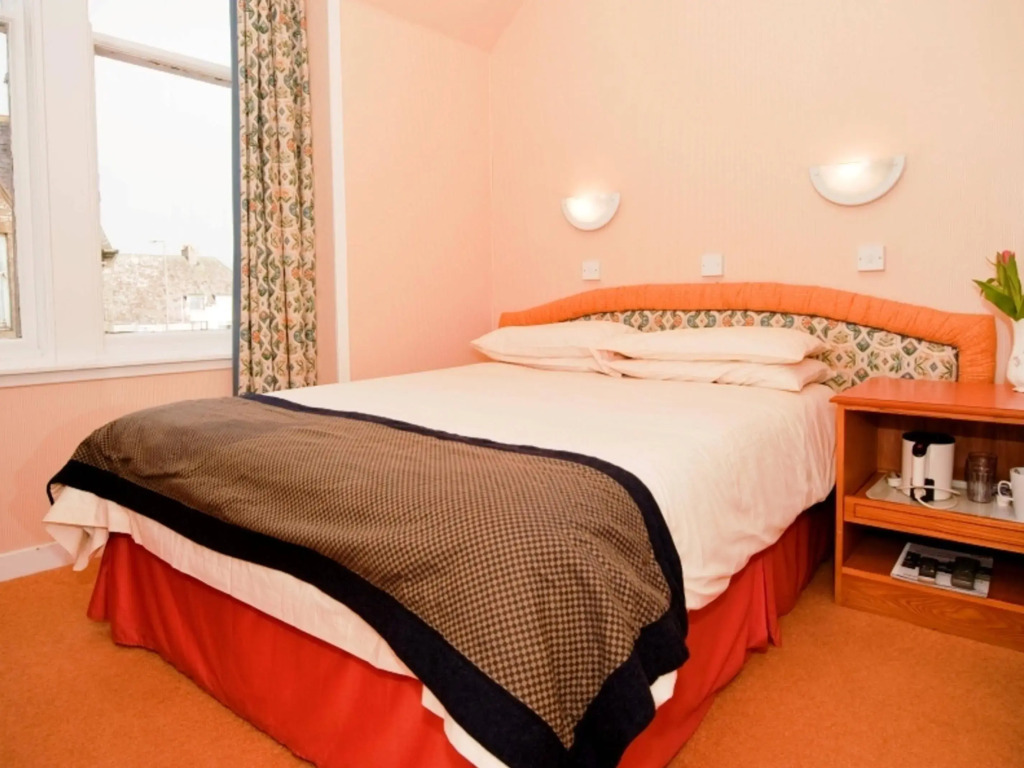 Castletown Hotel
