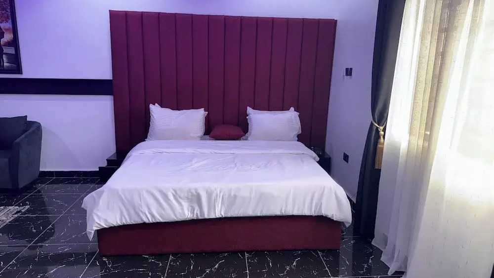 Next Level Hotel & Suites