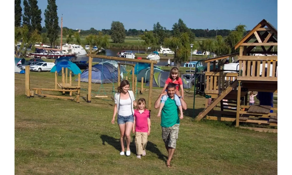 Waveney Inn & Hotel