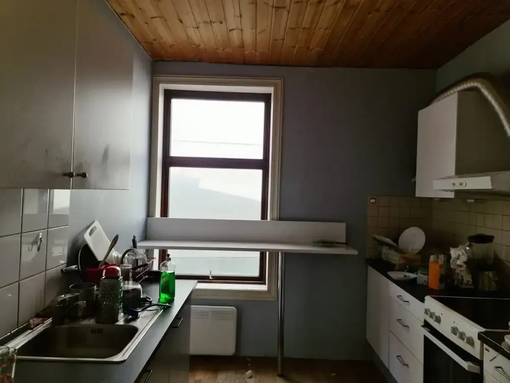 T13 Small Room