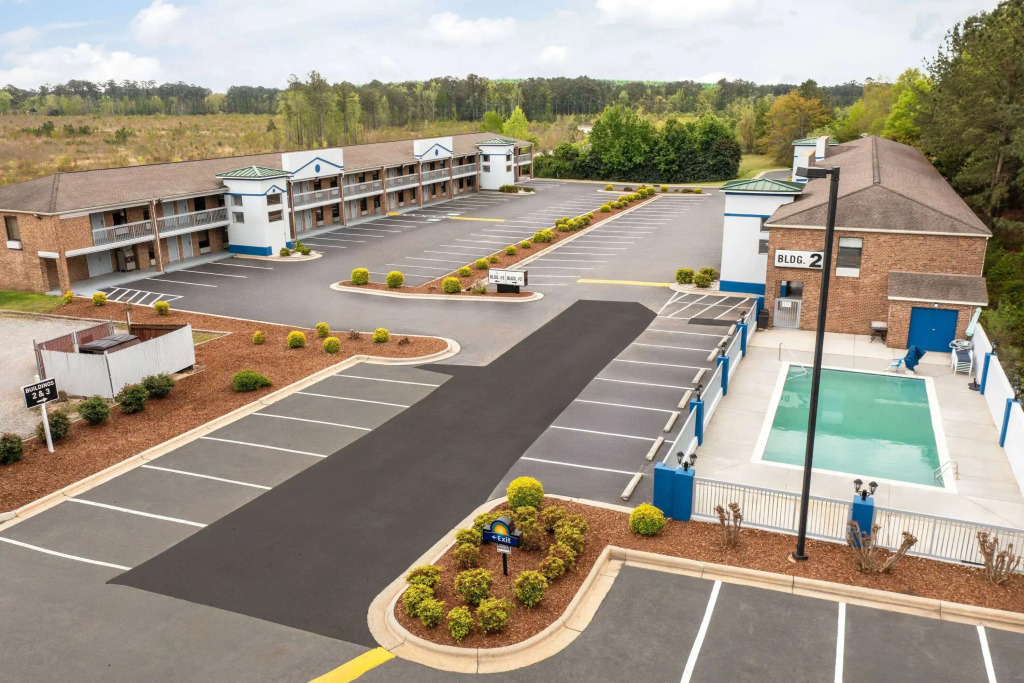 Days Inn by Wyndham Weldon Roanoke Rapids