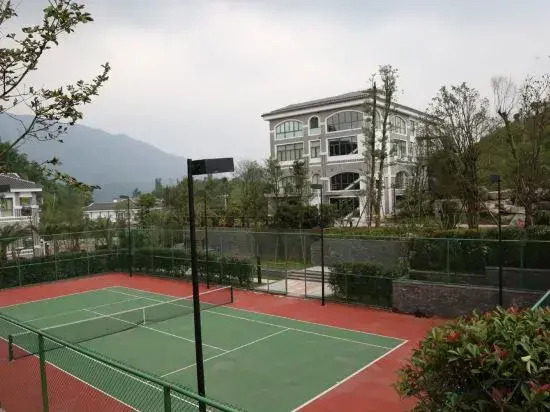 Chishui Yangtze Peninsula Hotel