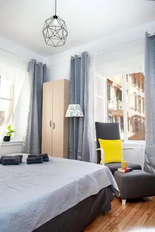 Kentia Old Town Apartment by Estia