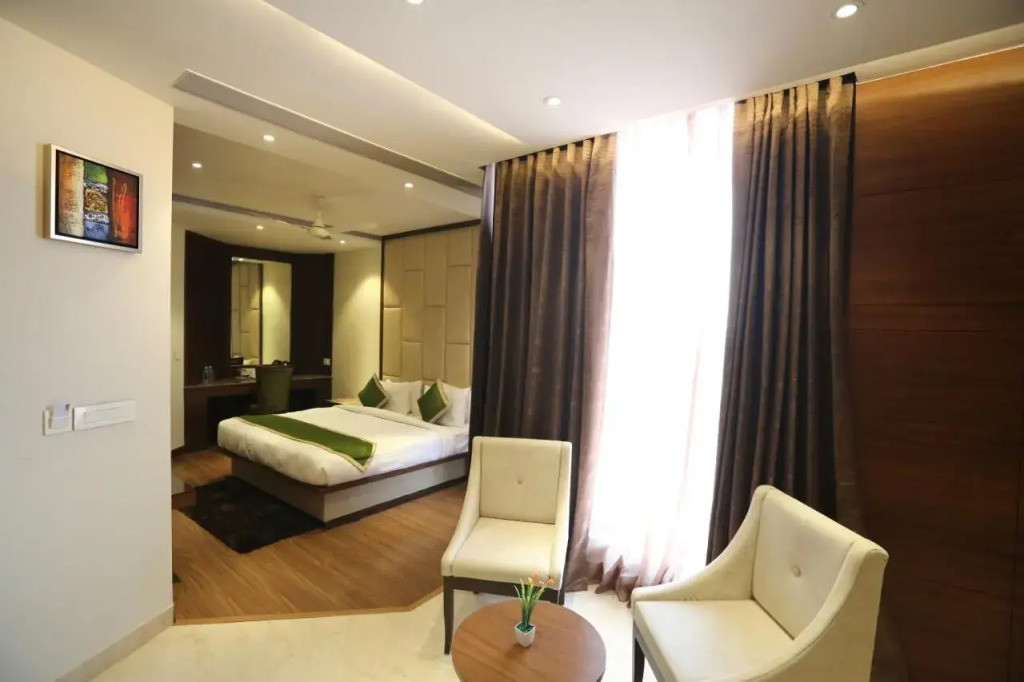 Maple Grand