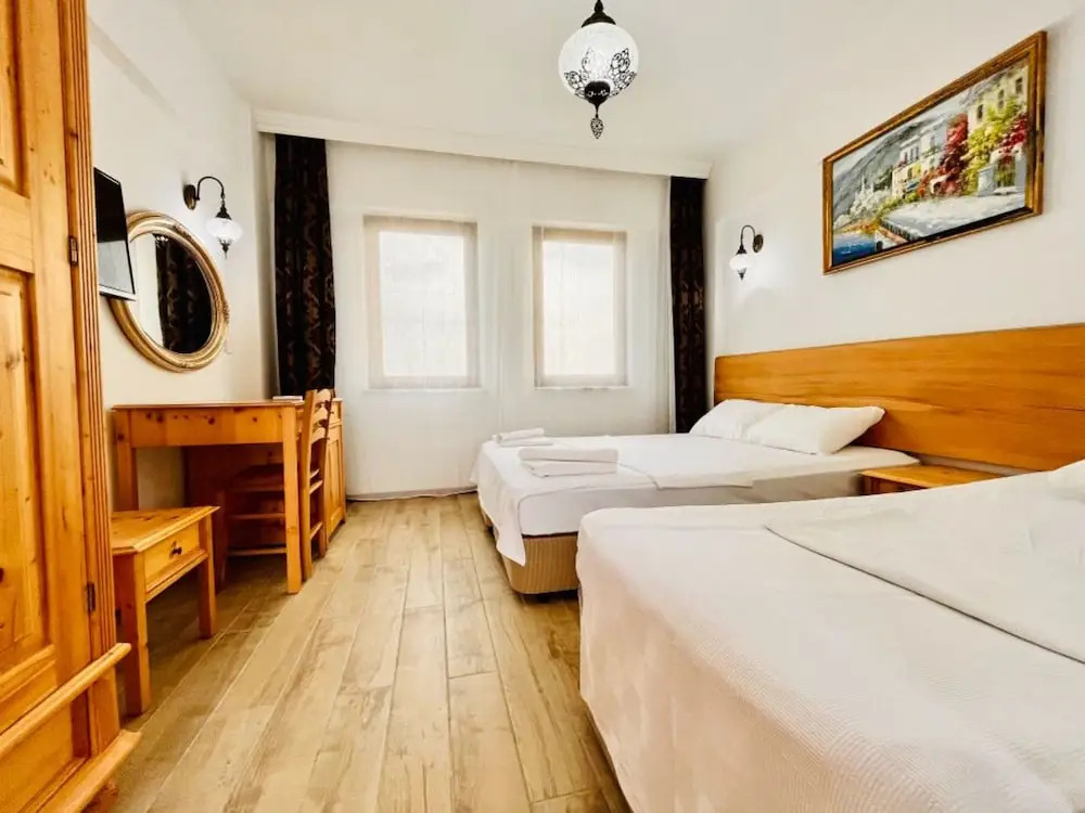 Sukha Inn Otel & Beach