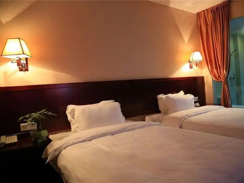 Gold Hotel