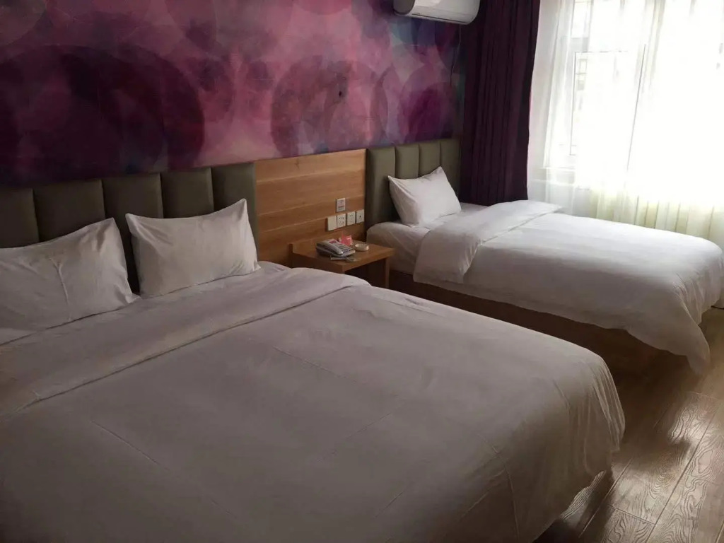 PAI Hotels· Zhangjiakou North Railway Station
