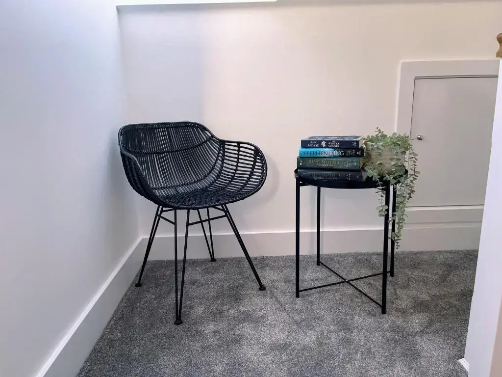3 Double Bed Luxurious House Near Heathrow Airport