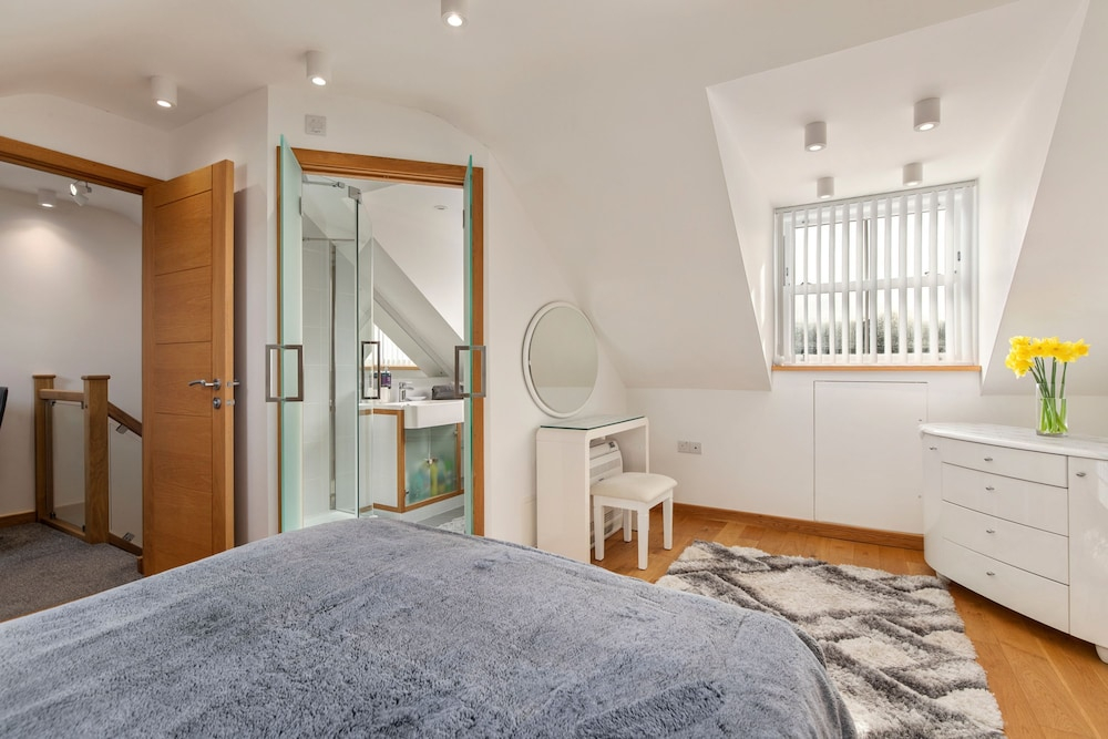 Sea Steam Apartment - Close to Village and Beach