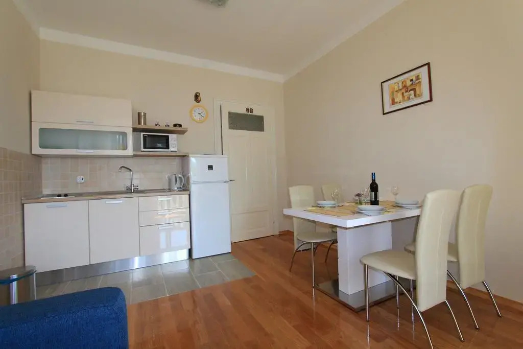 Apartment Laura