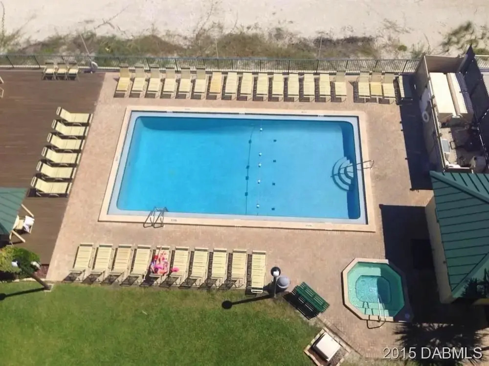 Sunglow Resort 305 by Distinctive Beach Rentals
