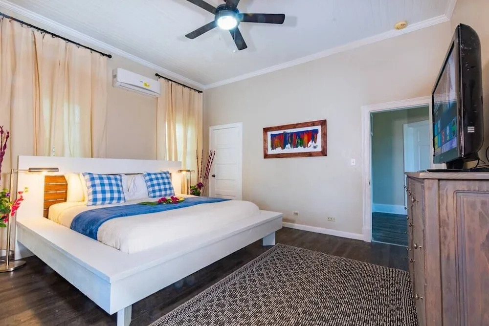 Blue Ocean Village House at Cable Beach