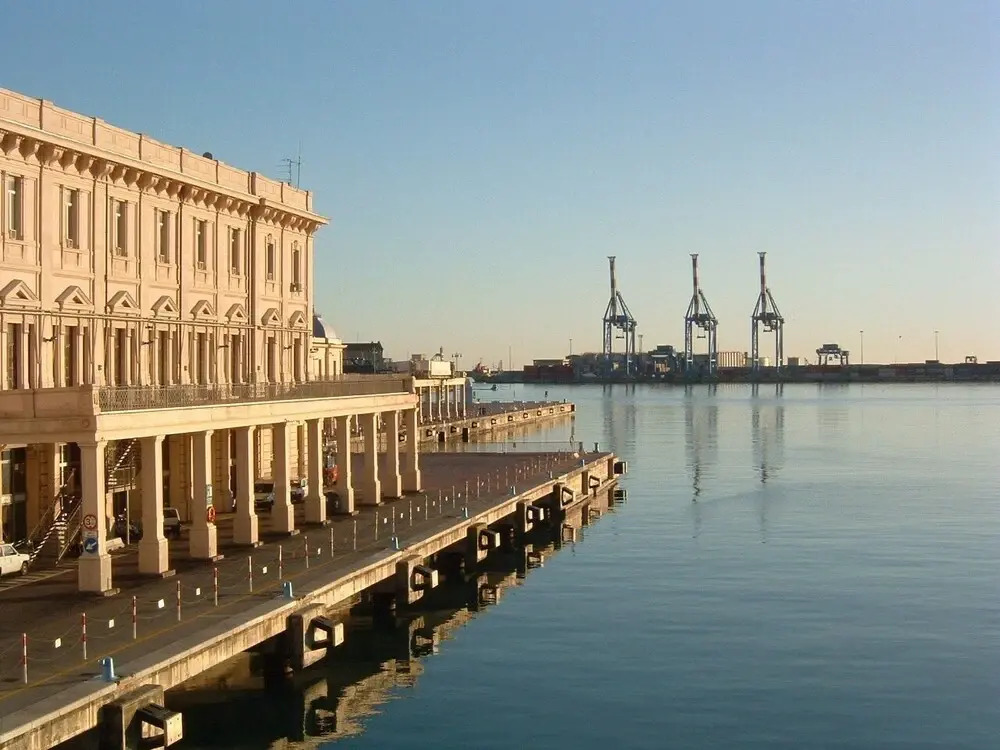ALTIDO Big Apartment Cruise & Ferry Boat Terminal