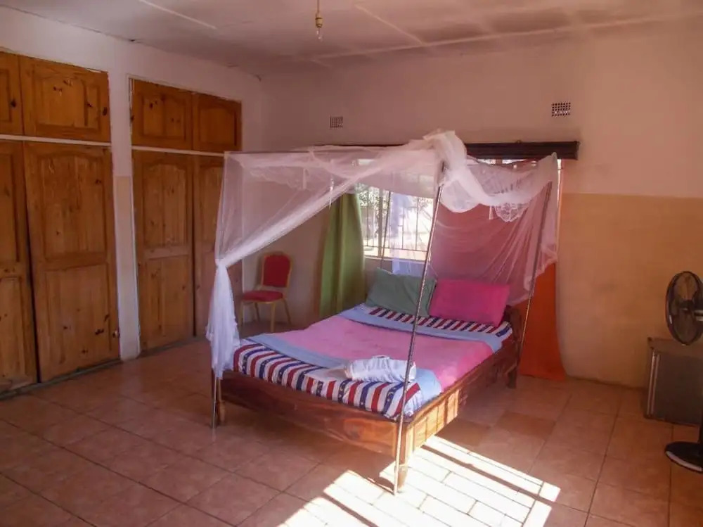Jojomo Guest House