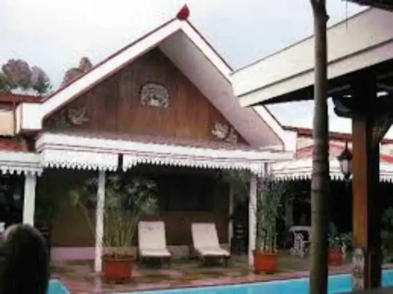 Istana Batik Ratna