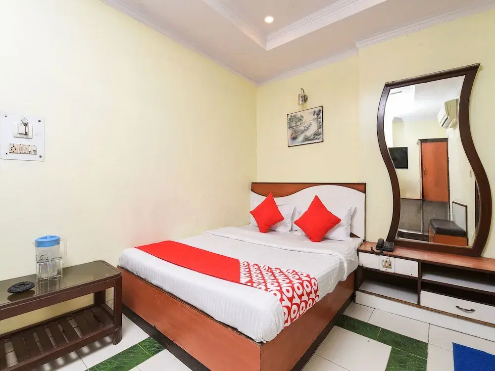 Hotel O Paharganj Near Railway Station Formerly Chand Palace