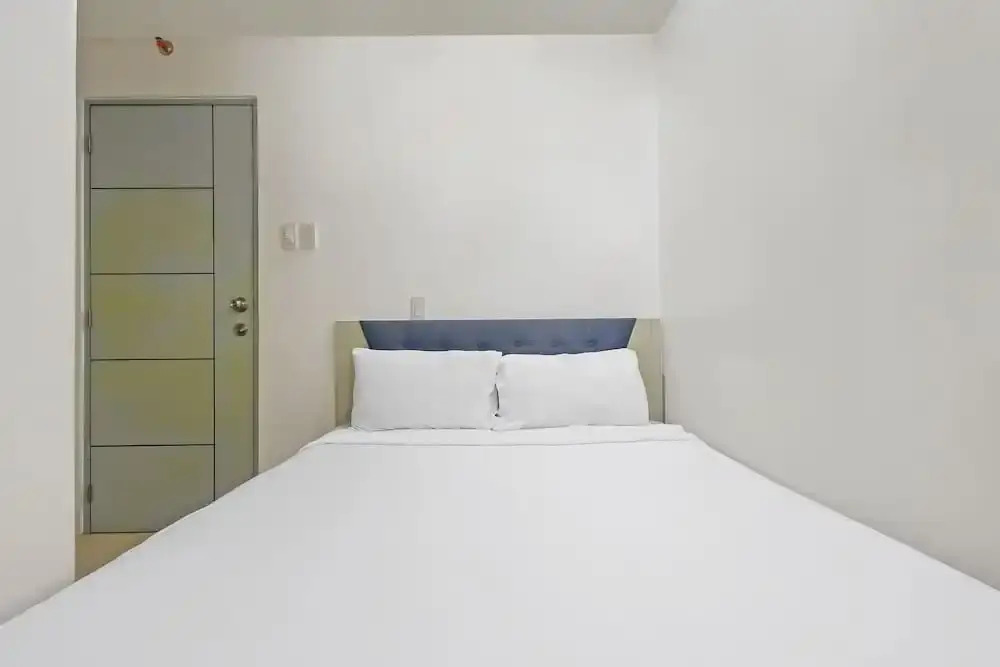 OYO 896 Silverio Suites