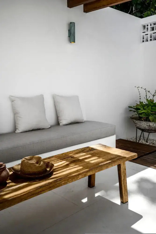 Villa Oasi 1 by Alfred in Bali - Brand New Tropical Luxury 3 BR Bingin Beach