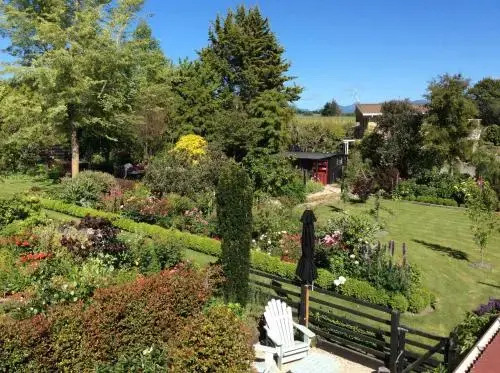 Tasman Village Cottage