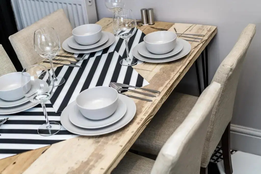 Air Host and Stay - Birchfield Lodge - Sleeps 10 Amazing spacious house