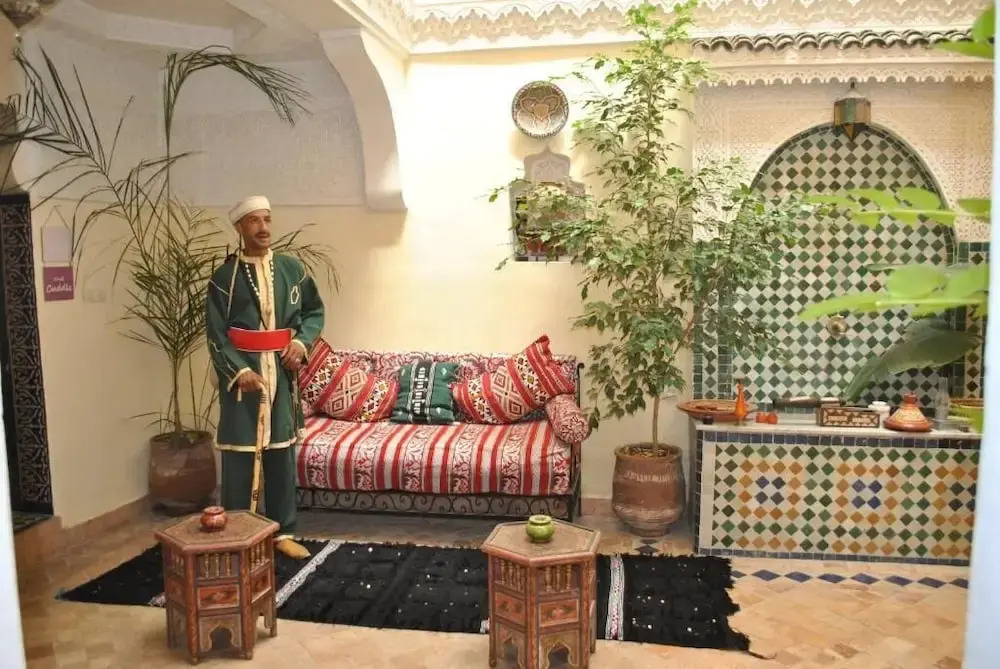 Dar Mounadim