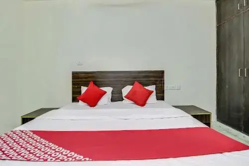 Shri Sai Jyoti by OYO Rooms