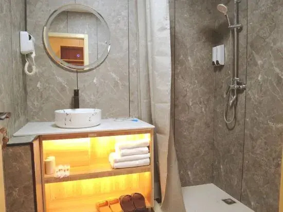 Shanghai Fengxian Hanbang Hotel