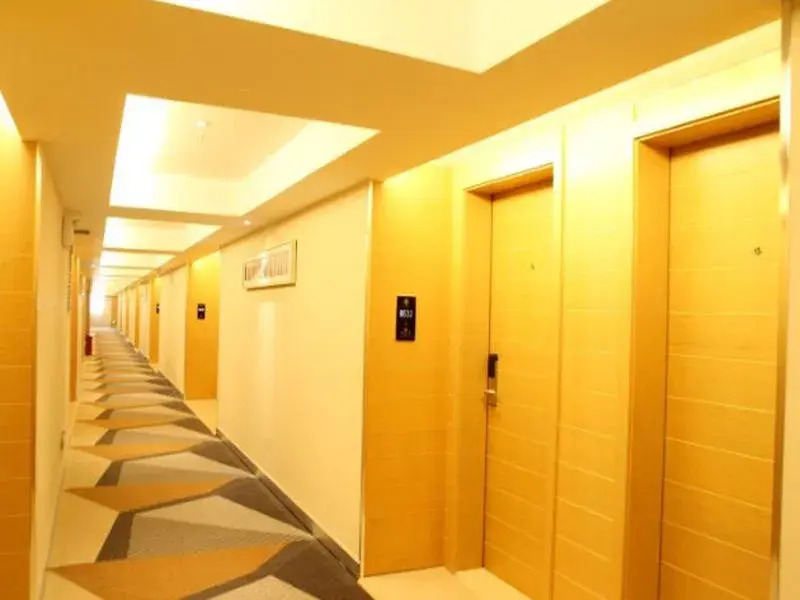 City Comfort Inn zhongshan Lihe Square Walmart