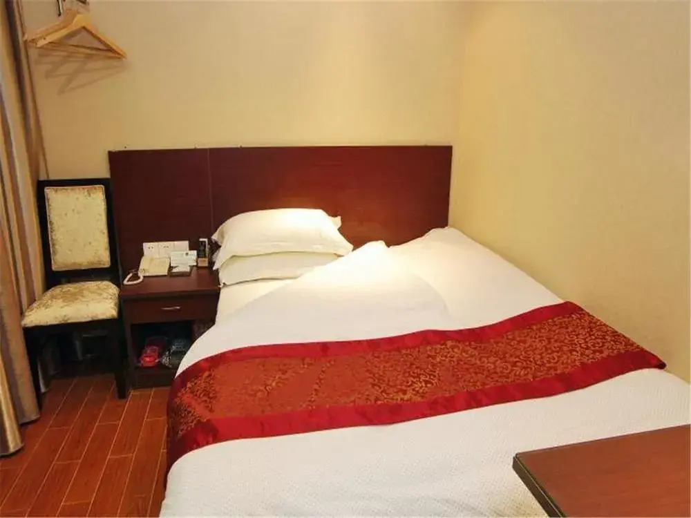 Lucky Hotel