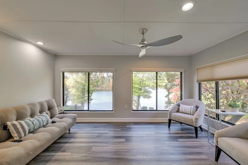 Spacious Lake Norman Retreat w/ Boat Ramp!