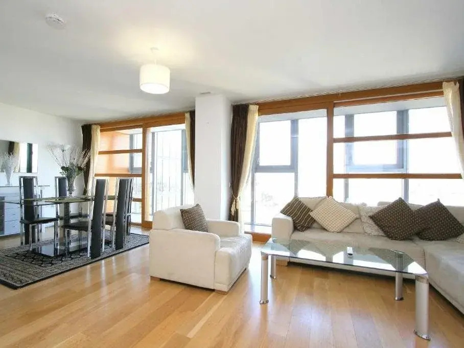 Falcon Wharf Apartments