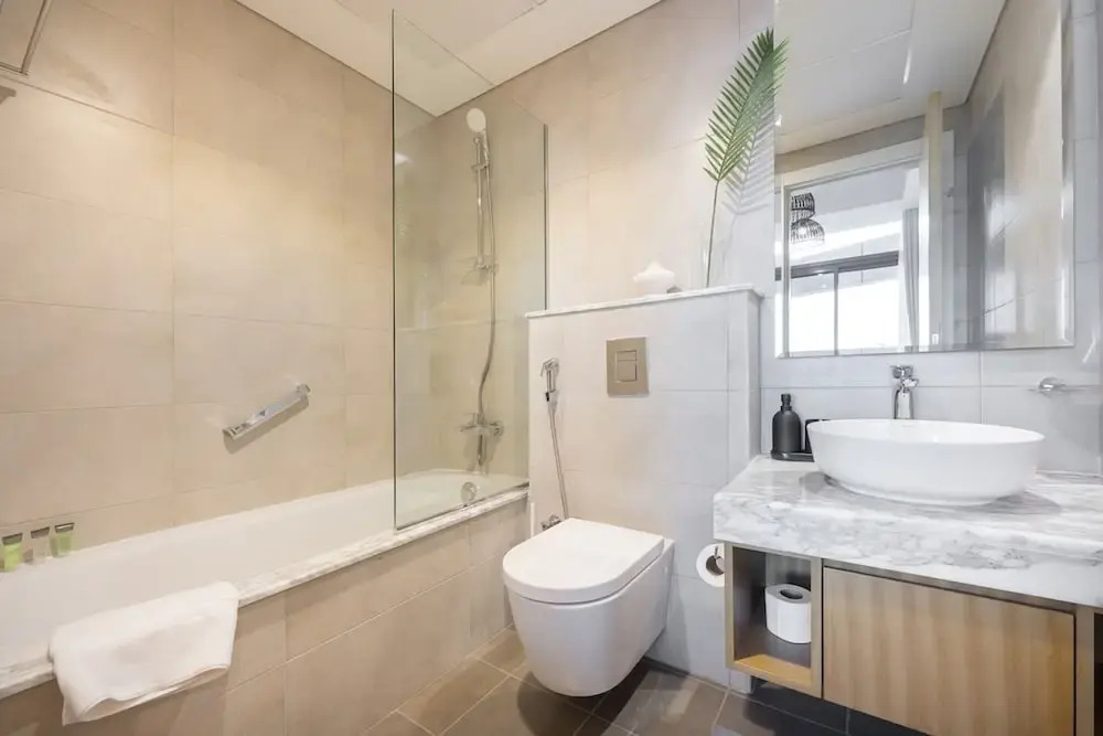 Stunning 2BR With Amazing Views in Business Bay