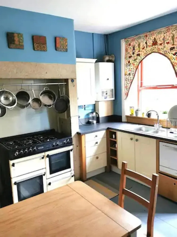 Spacious Riverside Home, 3 Bedrooms, Hebden Bridge