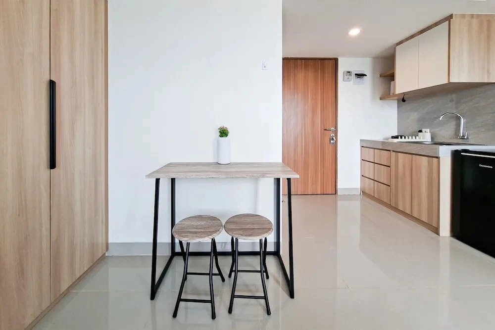 Comfy And Relaxing Living In Studio At Apartment Cisauk Point