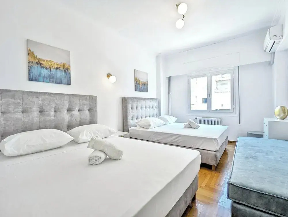 Athens Divas Velvet Gold Suites