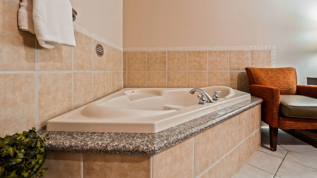 Best Western PLUS Memorial Inn