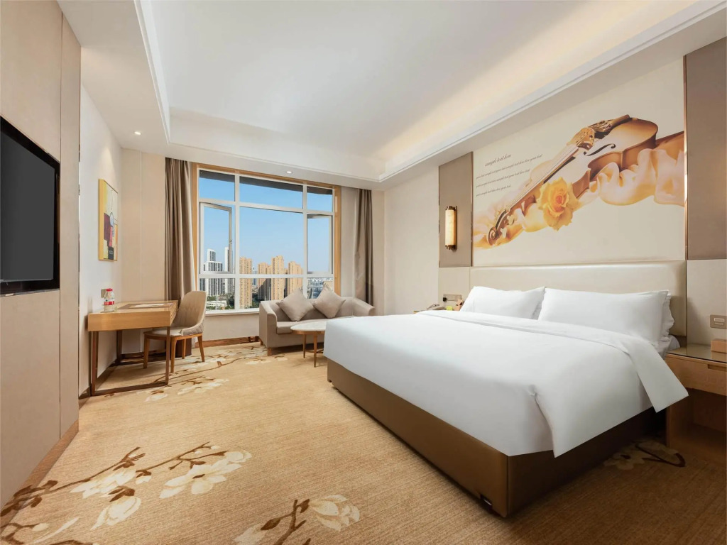 Vienna International Hotel (Wuhan Yangsi Port Yangtze River Bridge)