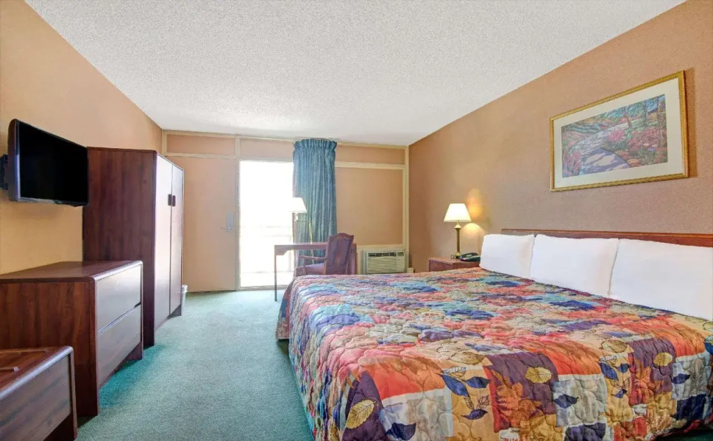 Knights Inn Wheeling