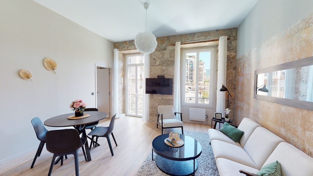 Apart Hotel Riviera - Old Port - Place du Pin