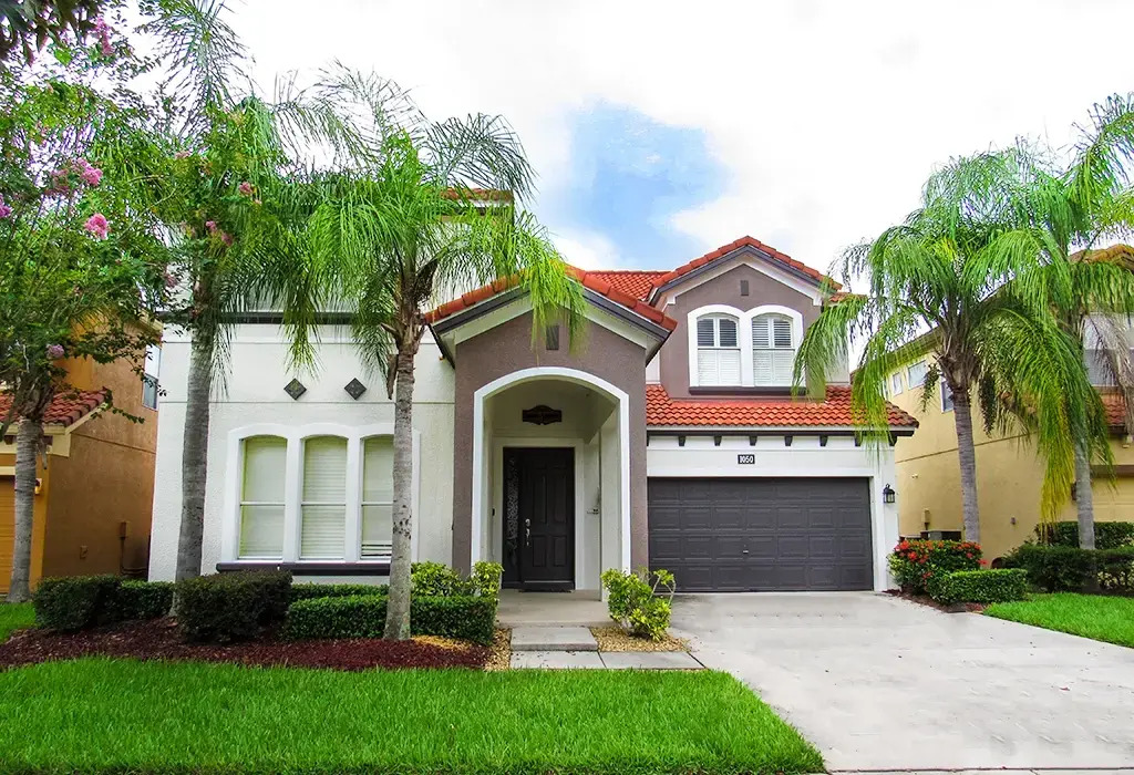 4-Bed Villa with Aquatic Themed Pool & Poolside TV, Kissimmee, US