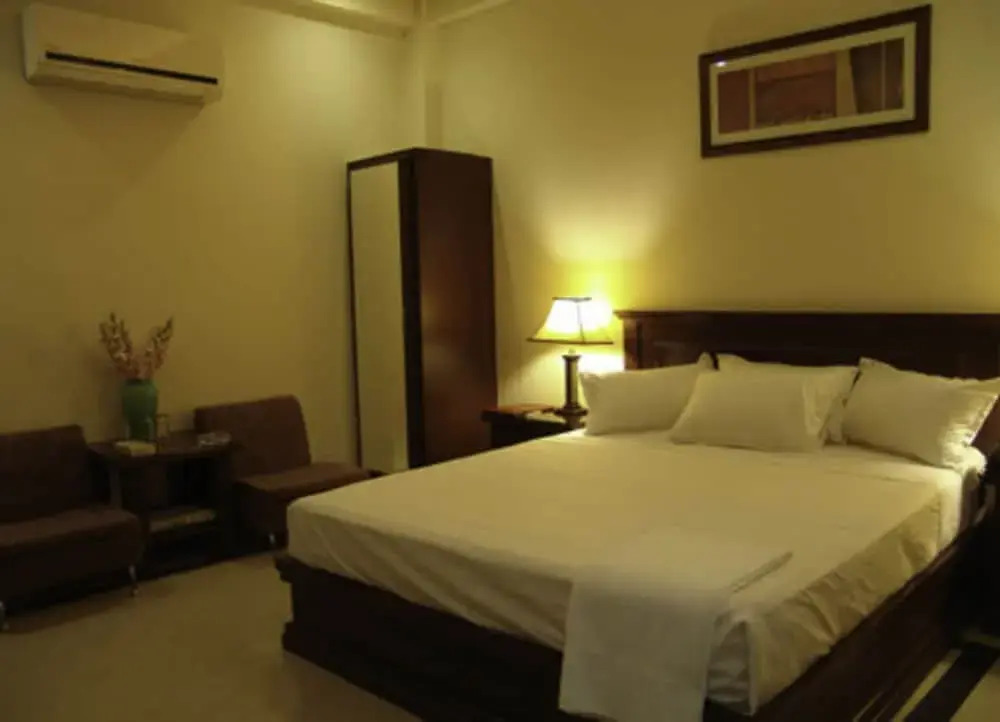 Raj One Hotel