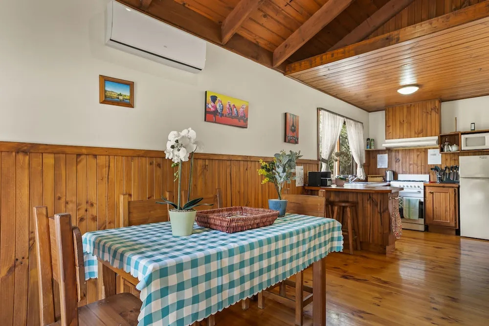 StayAU 2BR Yarra Valley Cottage