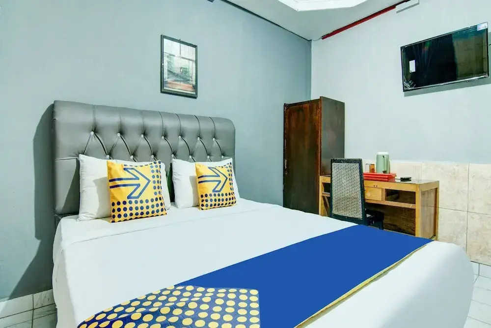Hotel Tampan by OYO Rooms