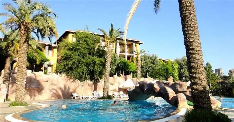 Holiday & Leisure Club