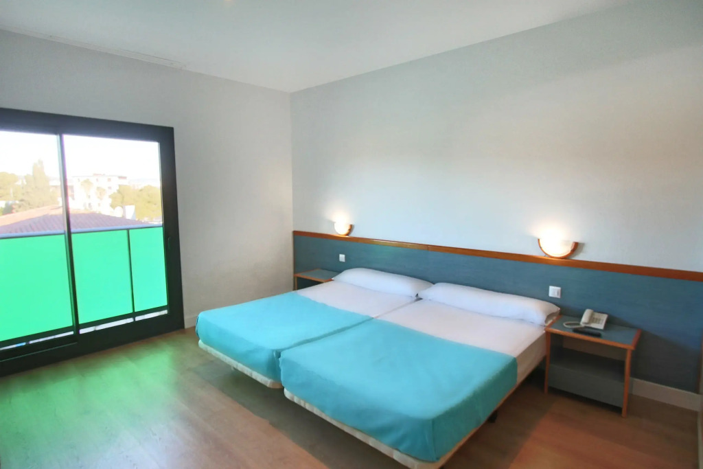 Hotel Brisamar Suites