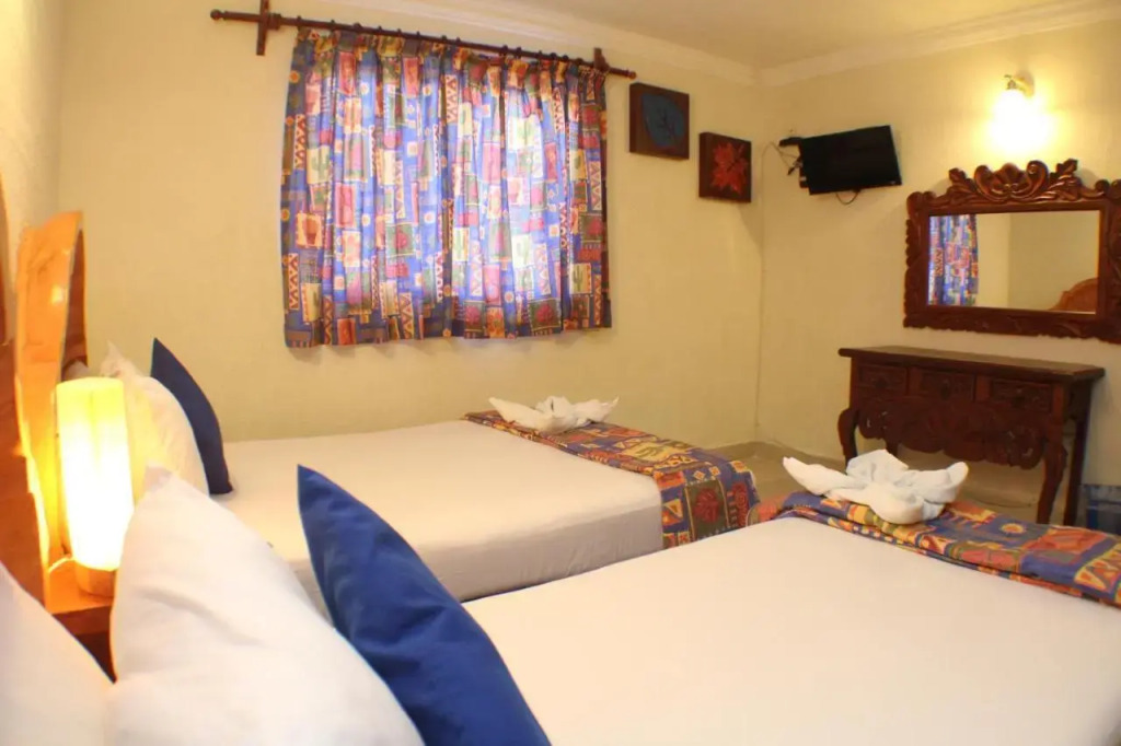 Suites Cancun Center