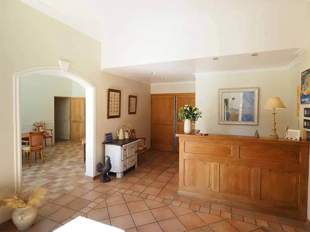 LE CLOS DES CYPRES - Maison dhôtes de Charme - Diner Gourmet & Bien-être