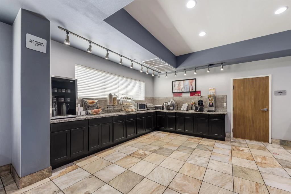 Best Western Plus Sand Bass Inn and Suites