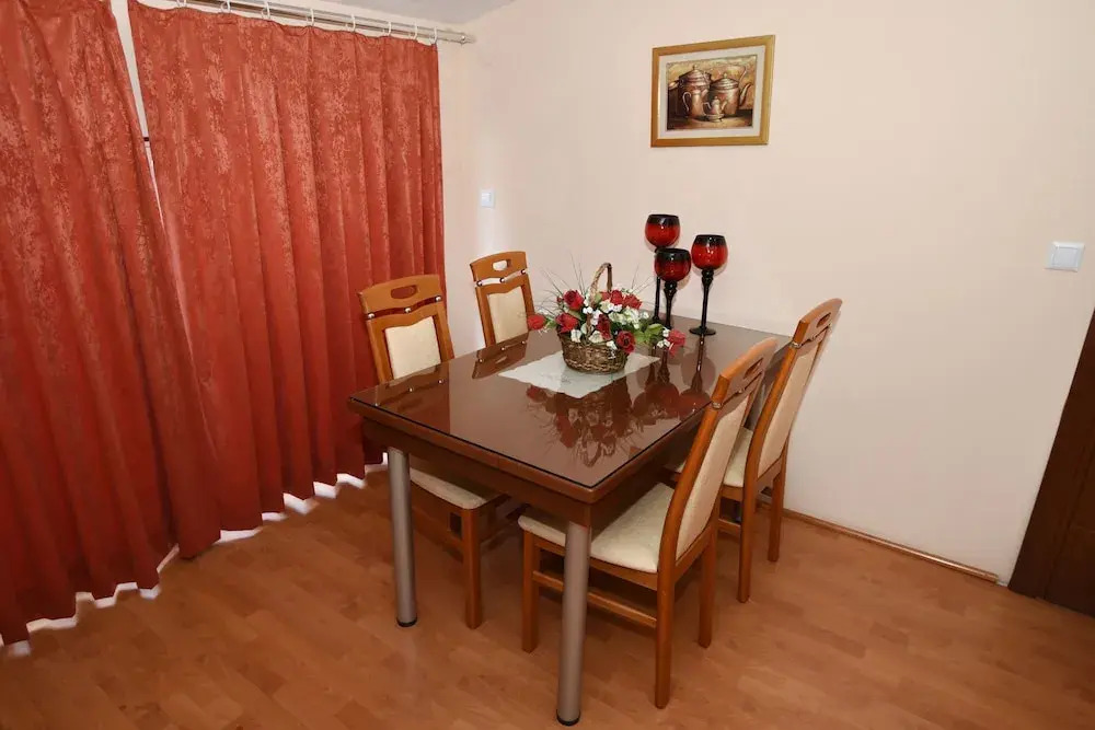 Darni Central Apartments
